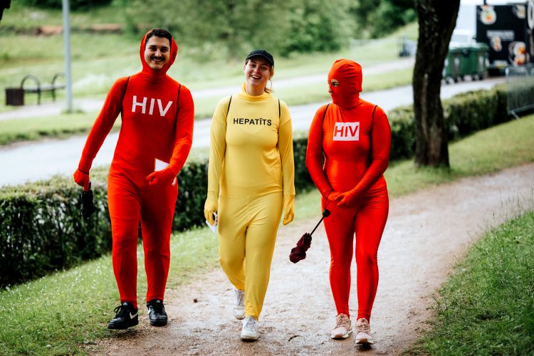 Tiekamies LAMPĀ! Nāc uz mūsu telti veikt bezmaksas un anonīmus HIV un C hepatīta eksprestestus!